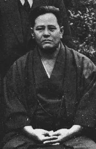 Black-and-white portrait of Gōjū-ryū founder Chōjun Miyagi