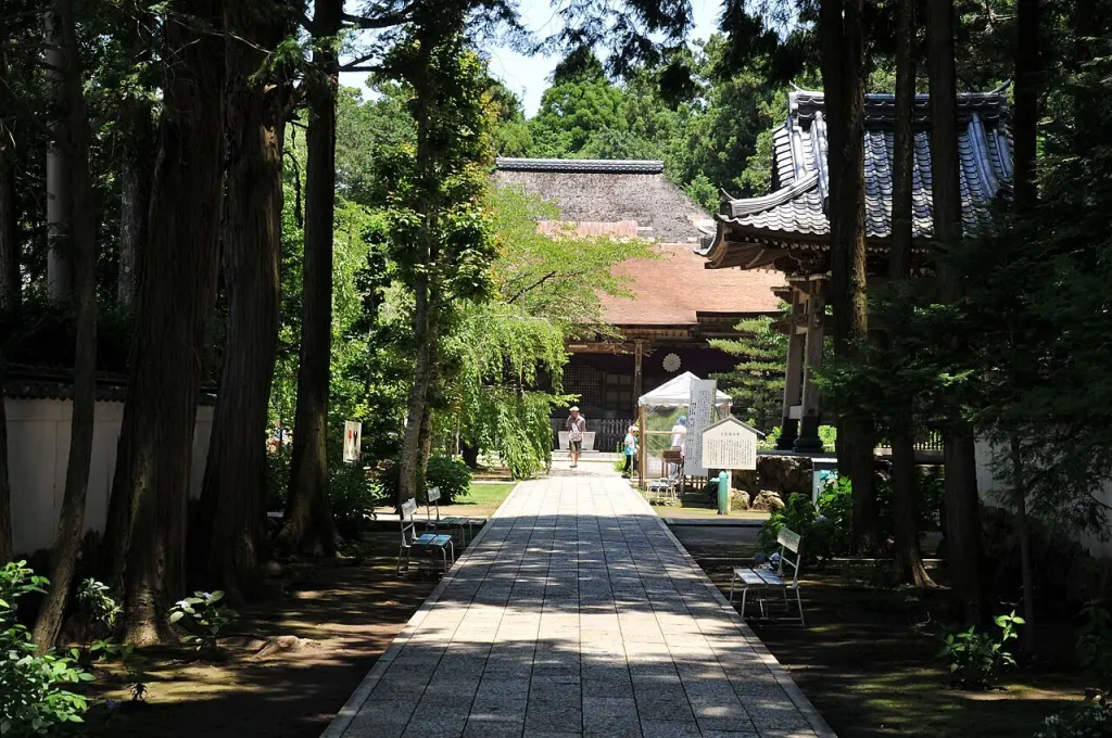 Temple buildings and grounds at Tosa Kokubunji in Nankoku.